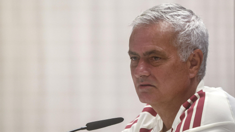 El entrenador del Real Madrid, José Mourinho durante la rueda de prensa tras el entrenamiento del equipo en Valdebebas, el viernes 11 de septiembre de 2026.