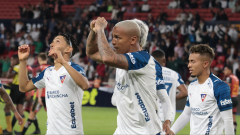 Los jugadores de Liga de Quito, durante un partido en el estadio Rodrigo Paz Delgado, el 12 de septiembre de 2026.