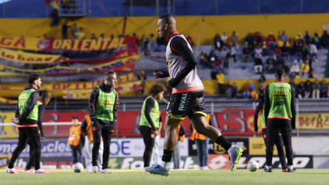 Barcelona SC realiza ejercicios precompetitivos para medir a Aucas, el jueves 6 de septiembre, en el estadio Gonzalo Pozo Ripalda.