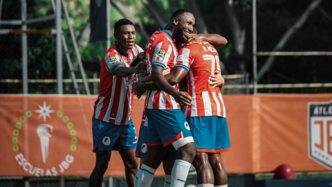 Los jugadores del Atlético FC festejan una anotación ante San Antonio, en un partido de la Serie B jugado el jueves 8 de octubre de 2026.