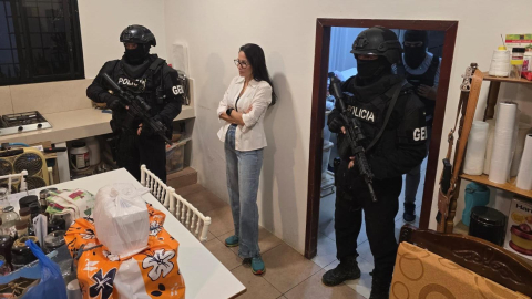 Momentos en los que Luis González fue detenido en Chone, el 22 de octubre de 2026, por el caso Laberinto.
