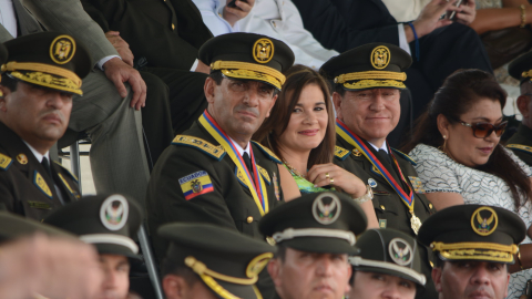 Edmundo Moncayo (centro) fue ascendido en 2016 al grado de General Inspector. 