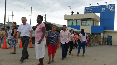 Tras el motín, que dejó un fallecido, las visitas se suspendieron de forma indefinida en la cárcel regional N° 8 de Guayaquil. 