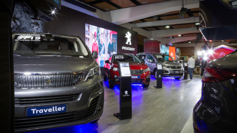 Los autos de alta gama pagan mayores impuestos en Ecuador.