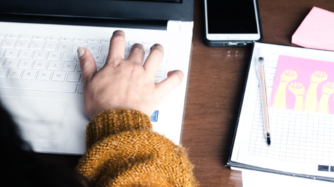 Mujeres tienen en la web el espacio para  mostrar sus miradas y hacer periodismo.