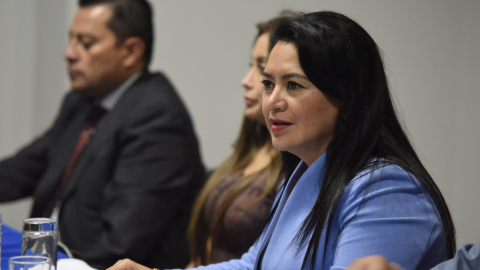 En primer plano, María del Carmen Maldonado, presidenta del CJ; Ruth Barreno y Juan José Morillo, vocales.