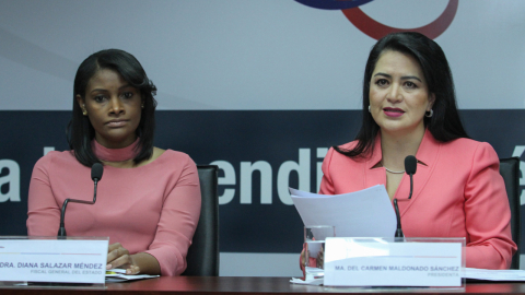 La fiscal Diana Salazar (izq.) y María del Carmen Maldonado, presidenta del CJ, durante una rueda de prensa el 21 de julio de 2019.