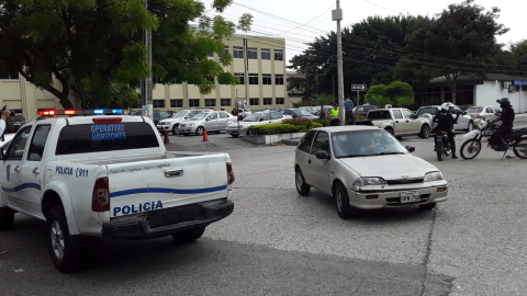 La Policía mantiene varios efectivos en la Universidad Estatal mientras investiga una supuesta amenaza de bomba. 