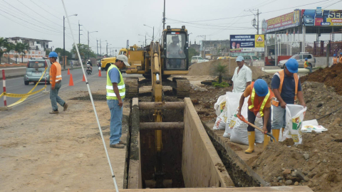 Imagen de archivo de noviembre de 2011, cuando la empresa Eseico ejecutó obras de alcantarillado en Quevedo.