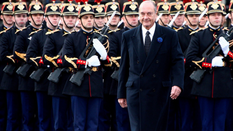 Imagen de archivo de Jacques Chirac en 2006, un año antes de terminar su mandato presidencial. 