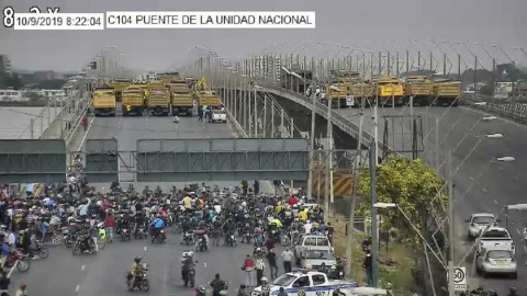 Imagen captada por los ojos de águila de la Corporación para la Seguridad Ciudadana sobre el cierre del Puente de la Unidad Nacional. 