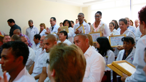 400 médicos cubanos saldrán del país.