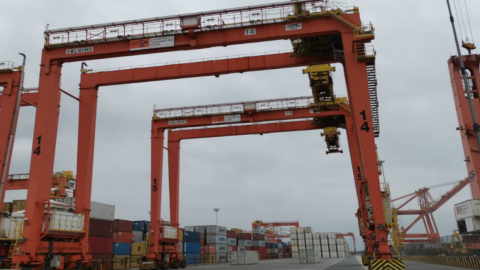 Una de las obras que ejecutará Contecom es el aumento de las grúas para recibir barcos más grandes.