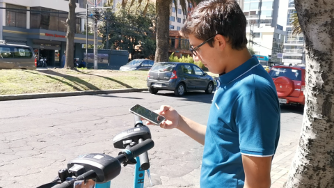 HoP es la primera app para el uso de scooters en Ecuador.