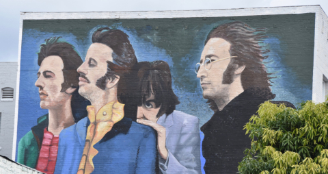 'The Beatles', creado por Héctor Ponce y restaurado en 2017 en compañía de su hijo Levi Ponce, en Hollywood, California (EE.UU).