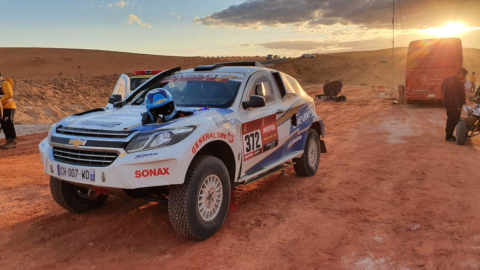 Sebastián Guayasmín terminó la quinta etapa del Rally Dakar 2020 y está cerca de los 50 mejores de la clasificación general.