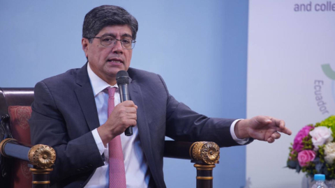 El canciller ecuatoriano, José Valencia.