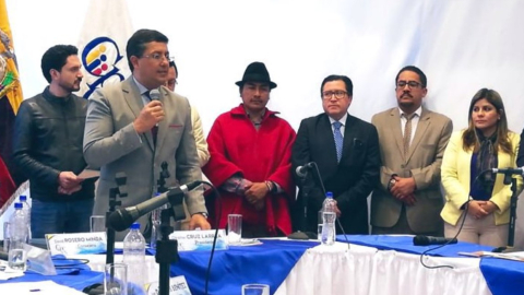 El Consejo de Participación Ciudadana (CPCCS) otorgó un reconocimiento a Leonidas Iza, dirigente indígena de Cotopaxi.