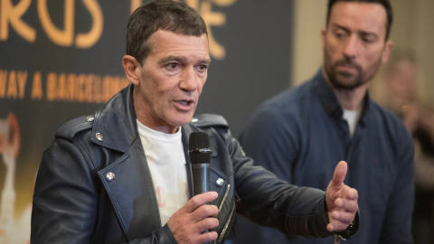 El actor, director y productor Antonio Banderas presenta en Barcelona el musical 'A Chorus Line', que fuera del Teatro del Soho de Málaga y está protagonizado por Pablo Puyol, un espectáculo clásico que triunfó 15 años en Broadway y que estará en el Teatro Tívoli del 21 de febrero al 29 de marzo de 2020.