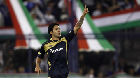 Claudio Bieler celebra un gol de Liga de Quito a Vélez Sarsfield en la Copa Sudamericana 2009. 