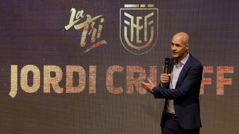 Jordi Cruyff habla en su presentación como entrenador de Ecuador, el 13 de enero de 2020, en Quito.