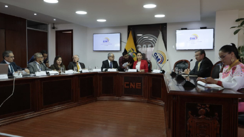 Los miembros del CNE y los jueces del TCE mantuvieron una reunión de trabajo este 6 de febrero de 2020.