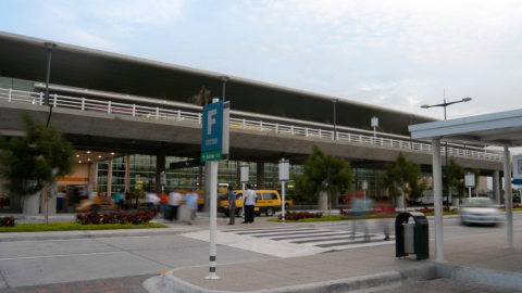 El vuelo de Air Europa no pudo despegar desde el aeropuerto de Guayaquil hacia París, el 8 de abril. 