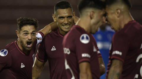 Lautaro Acosta fue la figura de su equipo en la goleada sobre Universidad Católica.