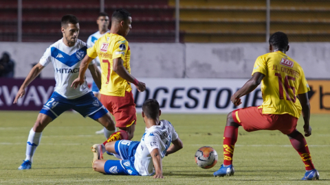 Aucas y Vélez jugaron un atractivo partido por la primera fase de la Sudamericana.