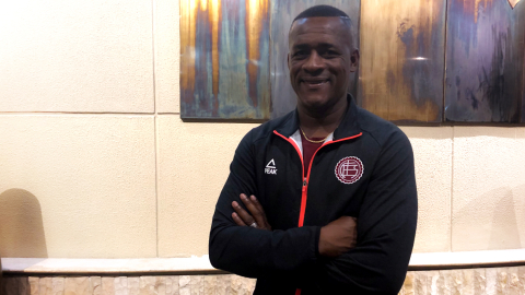 El entrenador ecuatoriano es asistente técnico de Luis Zubeldía en Lanús.