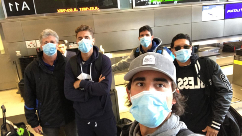 El equipo ecuatoriano, antes de viajar a Japón, para jugar la Copa Davis. 