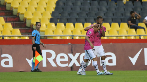 Efrén Mera y Gabriel Torres fueron los más destacados del partido jugado en el Monumental.