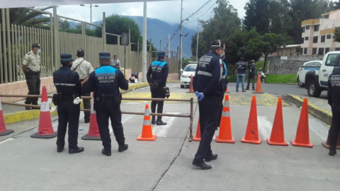 El terminal de Carcelén, en el norte de Quito, en el primer día de restricción de circulación por la emergencia sanitaria por coronavirus, el 17 de marzo de 2020.