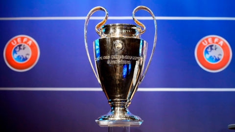 Trofeo de la Champions League. La final del torneo europeo de clubes se reprogramará por la propagación del coronavirus en Europa.