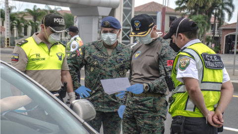 Militares, policías y agentes de tránsito intensifican operativos de control en Guayas desde el 24 de marzo. 