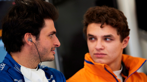 El piloto español de McLaren, Carlos Sáinz, junto a su compañero de equipo el británico Lando Norris  acuerdan con McLaren la reducción de sus sueldos.