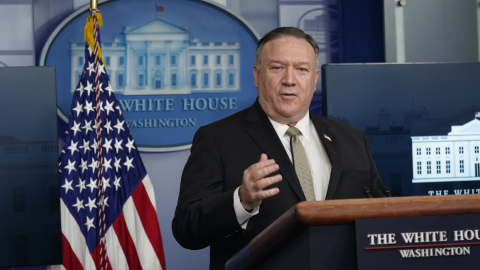 Mike Pompeo, secretario de estado de Estados Unidos, en una rueda de prensa este domingo 3 de mayo. El funcionario asegura que el coronavirus fue creado en un laboratorio.