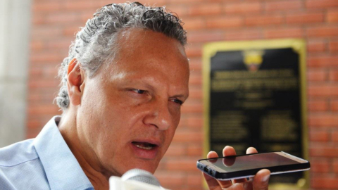 Esteban Paz, dirigente de Liga de Quito, en una reunión en la Federación Ecuatoriana de Fútbol.