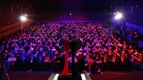 Vista general de chicos durante la final del torneo Clausura 2020 de la División de Honor de League of Legends, en México.