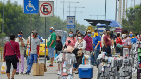 Primer día de aplicación de las medidas comprendidas en el semáforo amarillo en Guayaquil, el 20 de mayo de 2020.