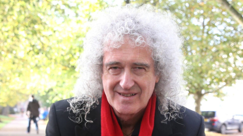 Brian May, el guitqrrista de la banda Queen contó cómo un accidente absurdo en casa terminó en un infarto.