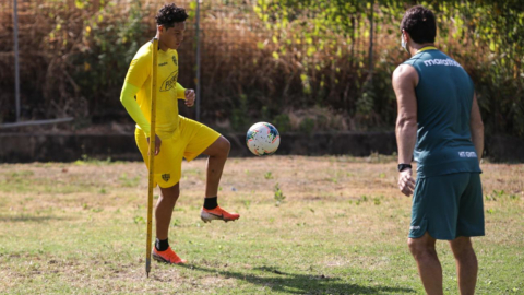 Entrenamiento de Barcelona en la cancha alterna al estadio Monumental, este viernes 12 de junio de 2020. Los equipos se preparan para el regreso de la LigaPro.