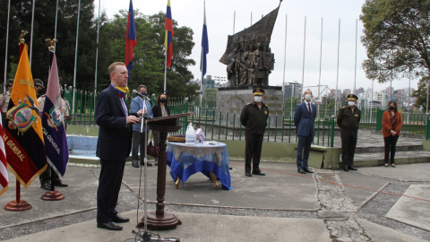 El embajador de Estados Unidos en Ecuador, Mike Fitzpatrick, durante la entrega de donaciones este 2 de julio de 2020.