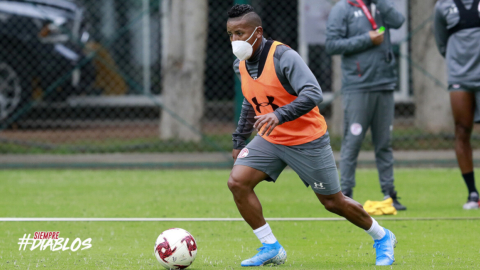 Joao Plata cumple su primer entrenamiento con el Toluca, este jueves 9 de julio de 2020.