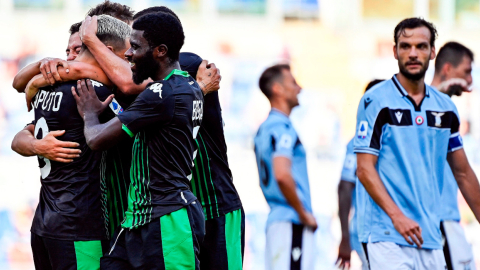 Los jugadores del Sassuolo celebran el 1-1 en el partido de este sábado 11 de julio contra la Lazio. 