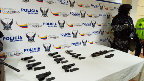 Las armas encontradas en la Penitenciaría del Litoral este 7 de agosto de 2020.