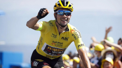 El esloveno Primoz Roglic festeja su triunfo en la segunda etapa del Criterium Dauphiné, el 13 de agosto de 2020.