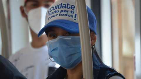 Alcaldía de Cuenca refuerza campaña preventiva en las paradas del Tranvía, miércoles 19 de agosto de 2020. 