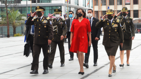 El 22 de julio de 2020 la ministra de Gobierno, María Paula Romo asistió a la posesión de la vicepresidenta María Alejandra Muñoz, en la Asamblea Nacional.