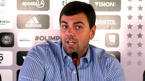 Marco Trovato, presidente de Olimpia de Paraguay, en una rueda de prensa.